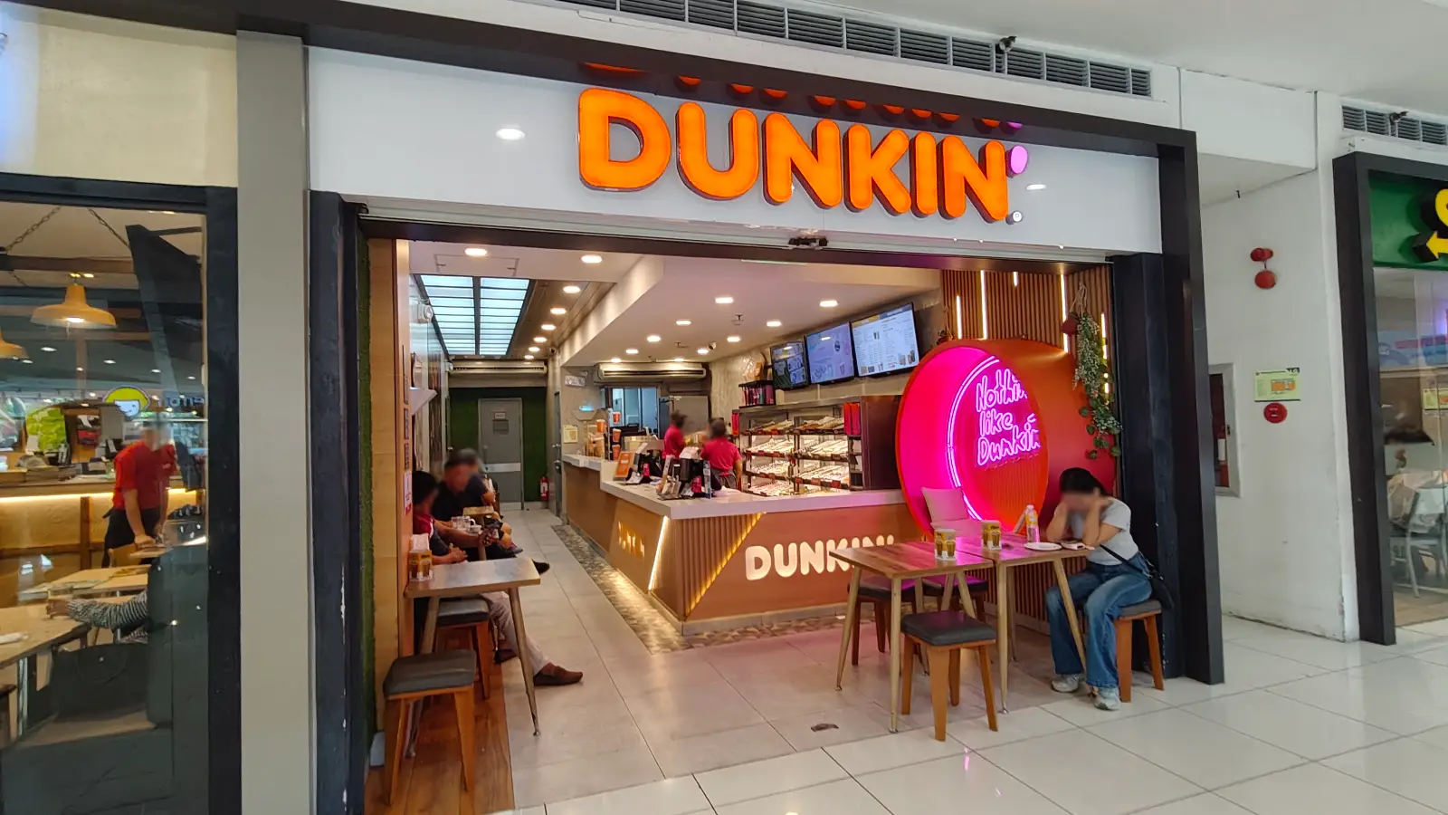 DUNKIN DONUTS in SM City Fairview